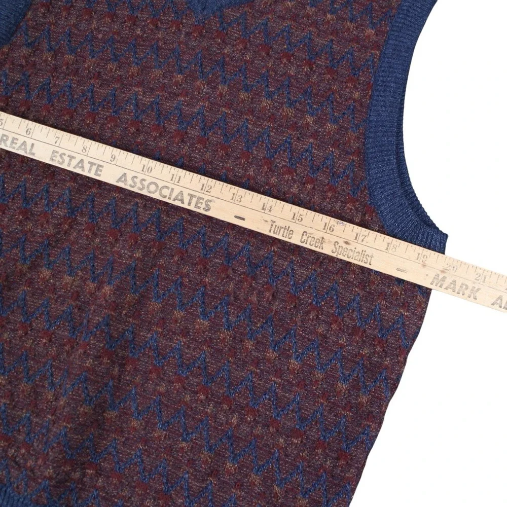 Vintage Van Heusen Sweater‎ Vest V-Neck Patterned Knit Pullover Men's Medium